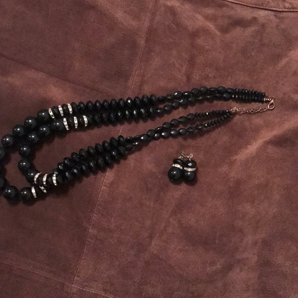 Necklace and earrings set